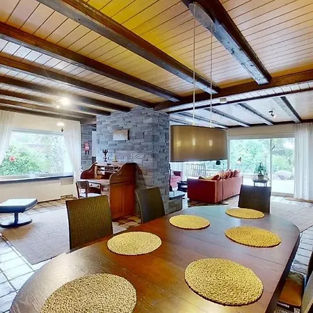 Exklusive Landvilla Mit Pool, Sauna Und Garten Villa